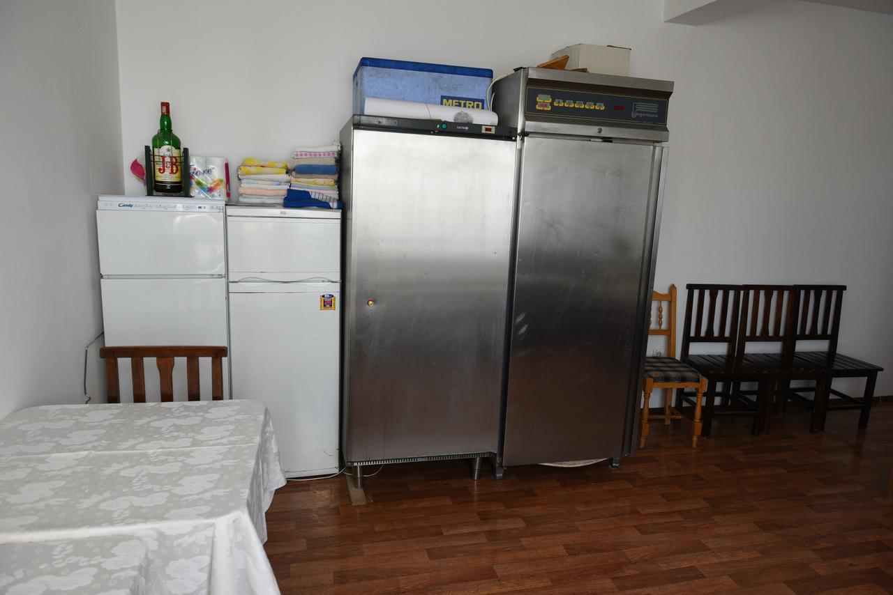 Focşani Hostel Ruxandra מראה חיצוני תמונה